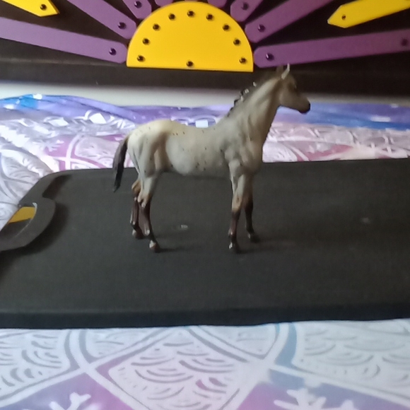 Breyer horse - Picture 3 of 4